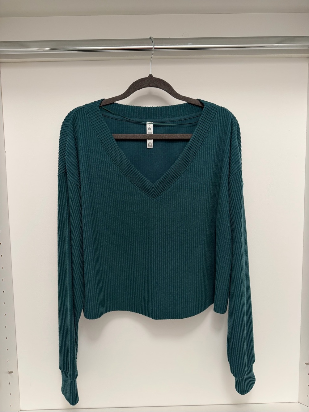 Alo Green V-Neck Ribbed Sweater
